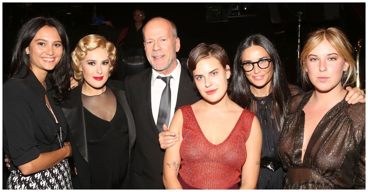 As duas famílias de Bruce Willis realmente se dão bem?