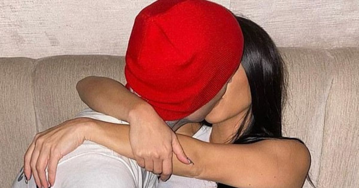 Os fãs de Kourtney Kardashian se encolhem quando Travis Barker compartilha um vídeo íntimo de aniversário