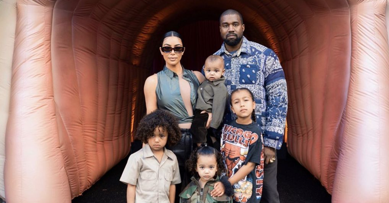Kim e Kanye concordaram com a custódia conjunta: é assim que será a vida de seus filhos