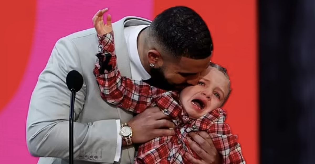 Drake é criticado por fãs por levar o filho em choro ao palco para receber o prêmio