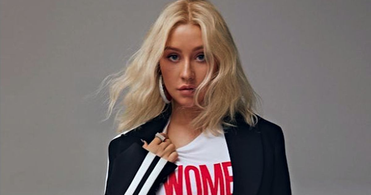 Tendências de Christina Aguilera no Twitter após o retorno épico e um presente generoso para os fãs
