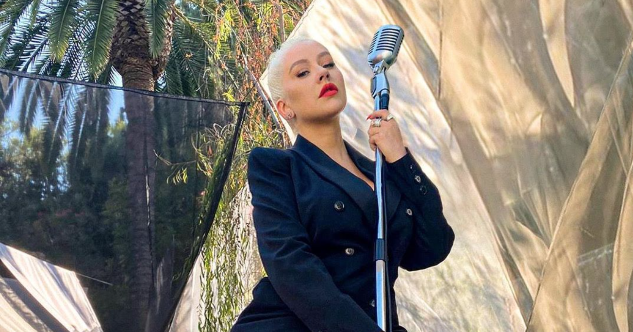 O que Christina Aguilera tem feito desde o lançamento de 'Liberation'?