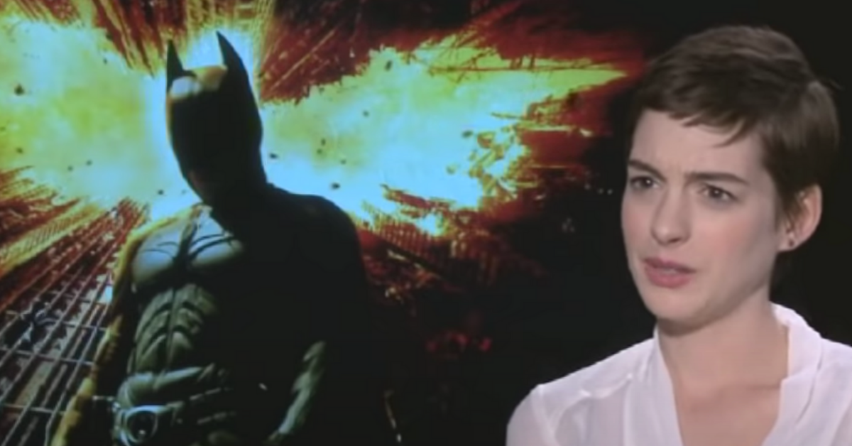 Veja por que os fãs estão incomodados com a entrevista de Anne Hathaway com o Extra