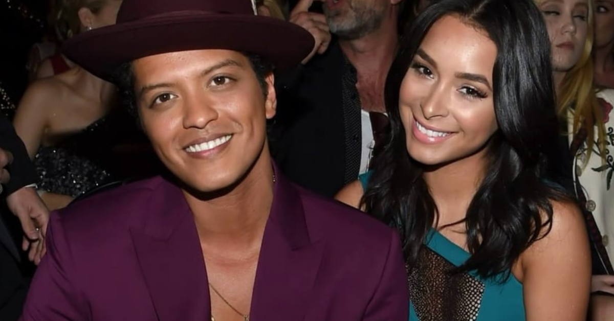 Como a namorada de Bruno Mars inspirou secretamente sua carreira