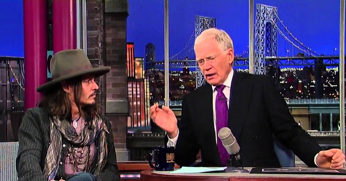 Veja como Johnny Depp constantemente trollaria David Letterman durante entrevistas