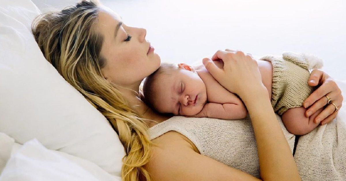 Amber Heard não revelou a paternidade da filha. é do bebê Elon?