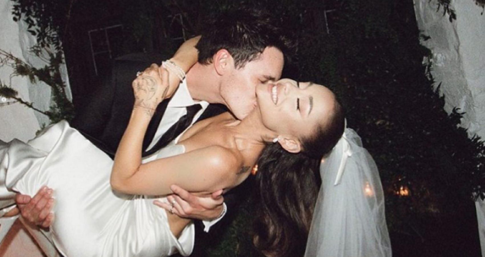 Como o marido de Ariana Grande, Dalton Gomez, mantém um perfil baixo em vez de abraçar a fama
