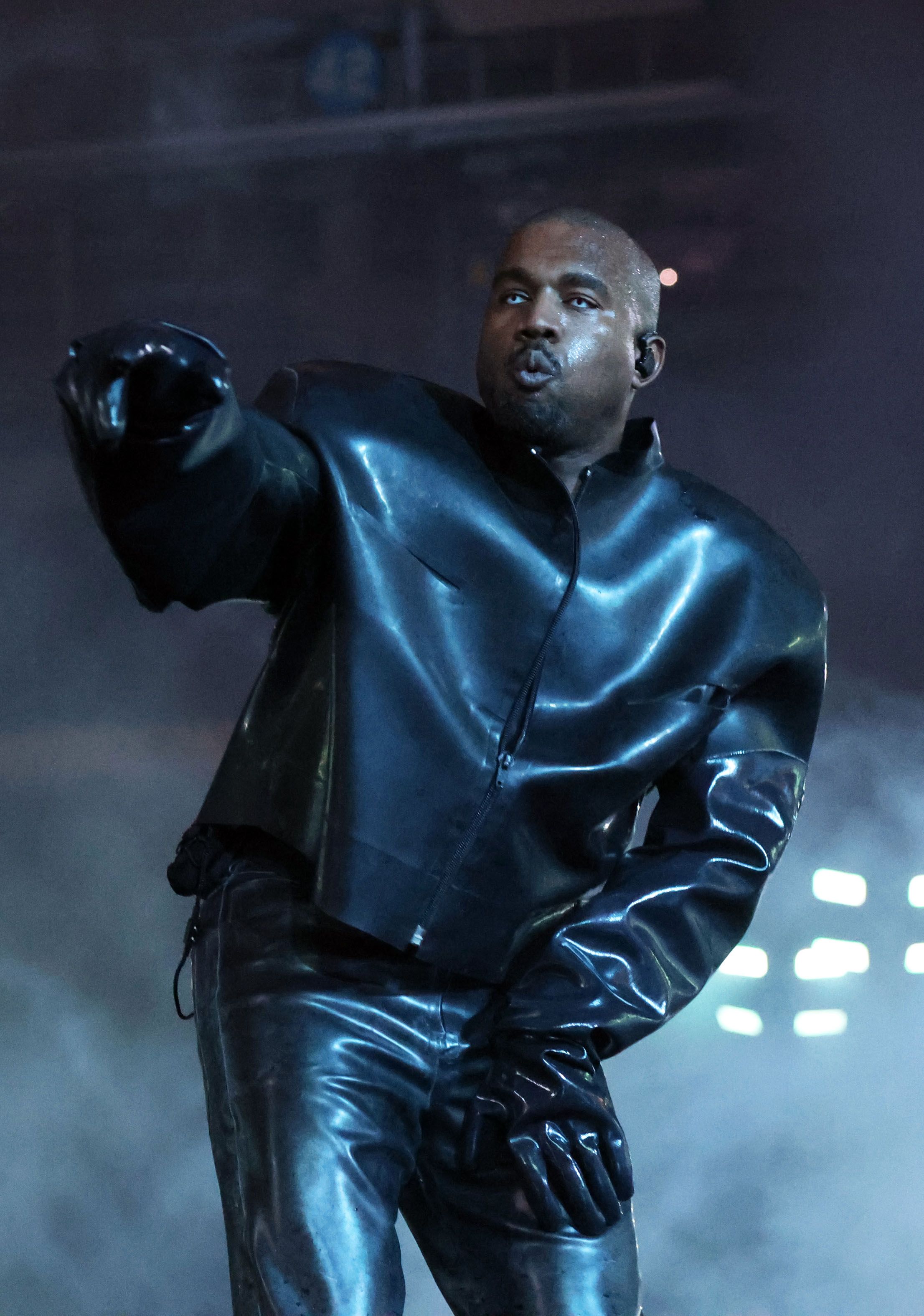 A marca Yeezy de Kanye West está indo ladeira abaixo, e há vários sinais nos bastidores