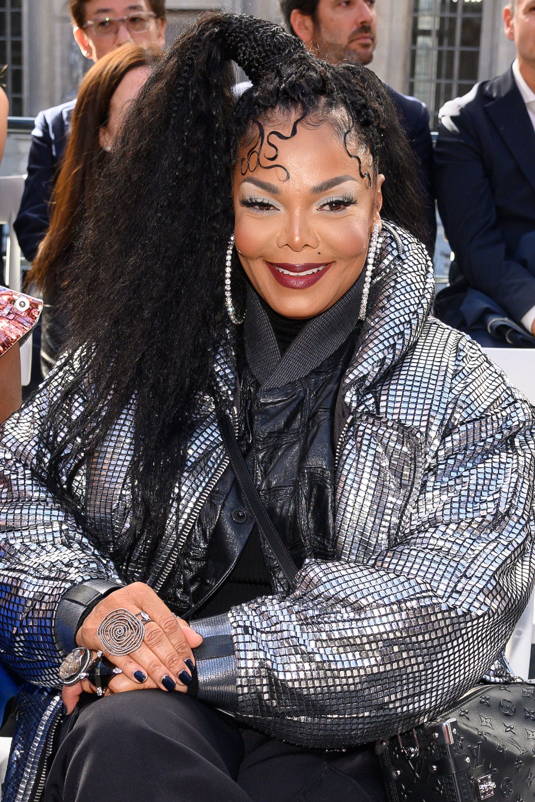 Janet Jackson pode estar voltando aos holofotes