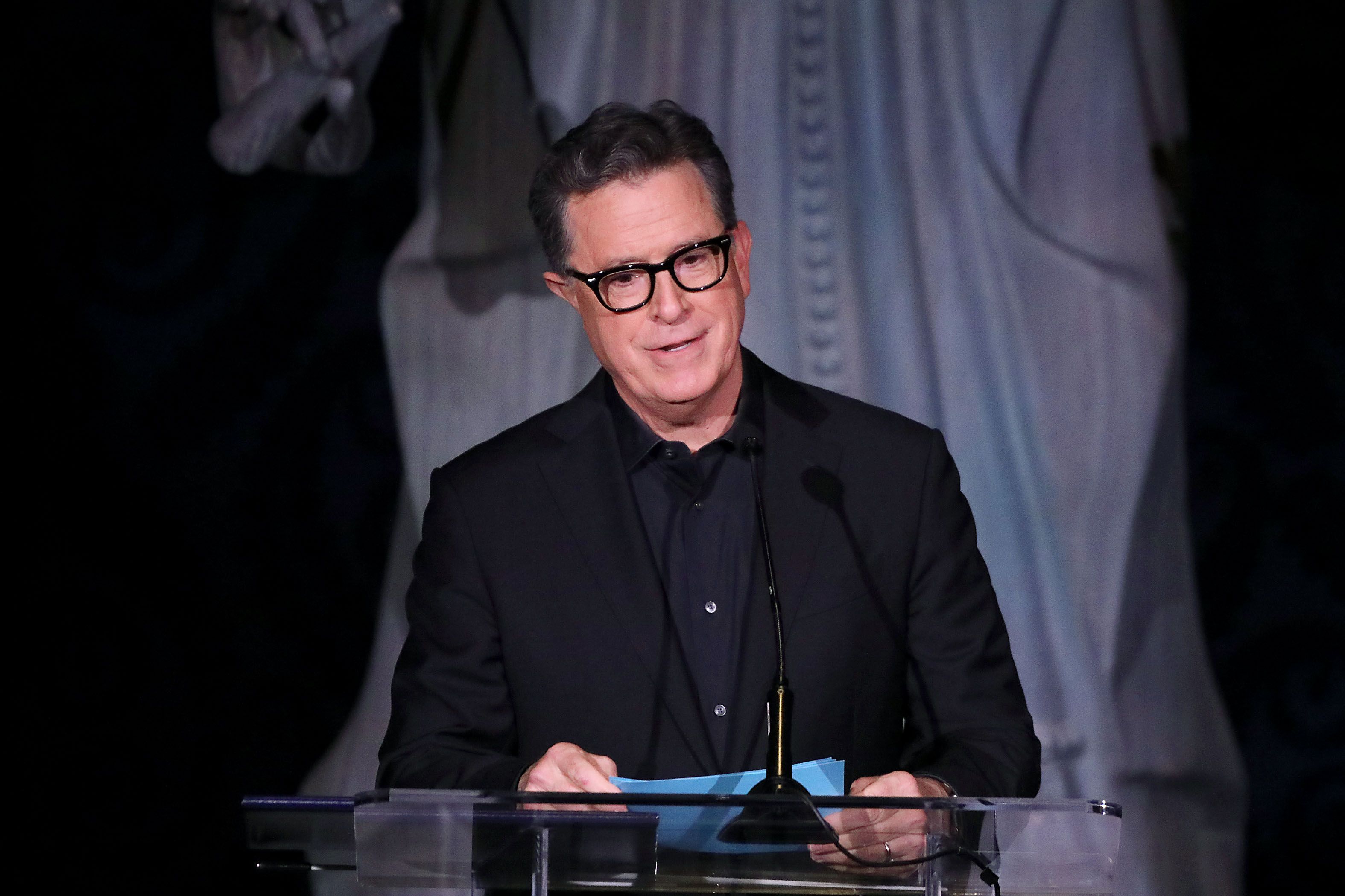 David Cross saiu de sua entrevista com Stephen Colbert depois que o apresentador se esqueceu de seu trabalho de escrita