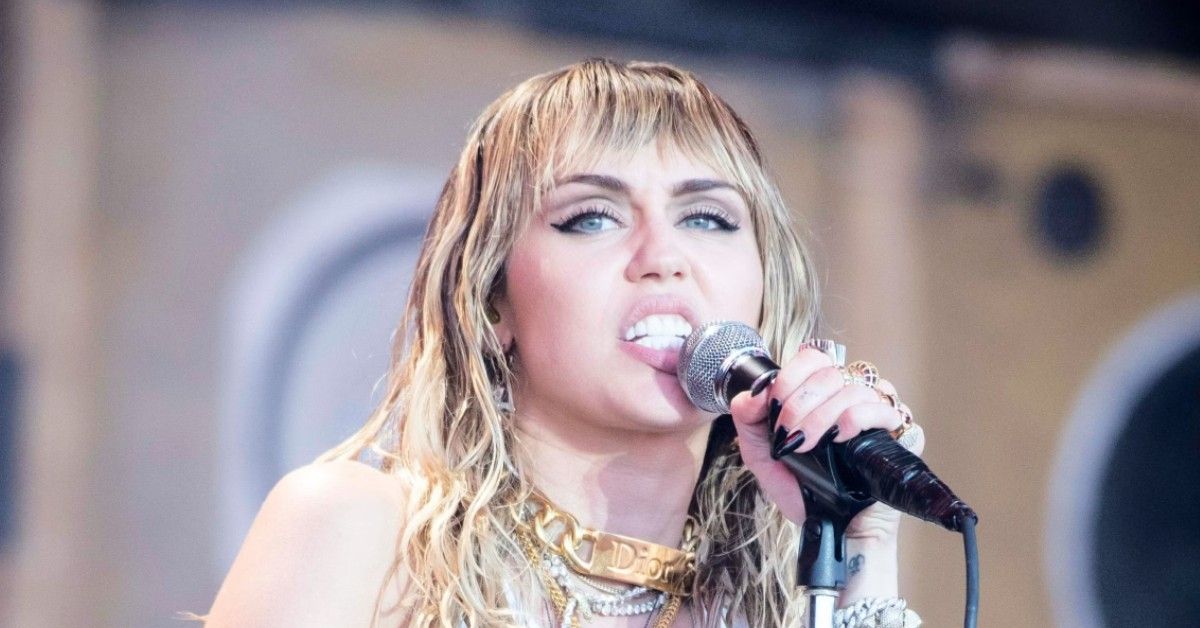 Miley Cyrus e outros músicos que deram aos fãs as melhores músicas sobre seguir em frente