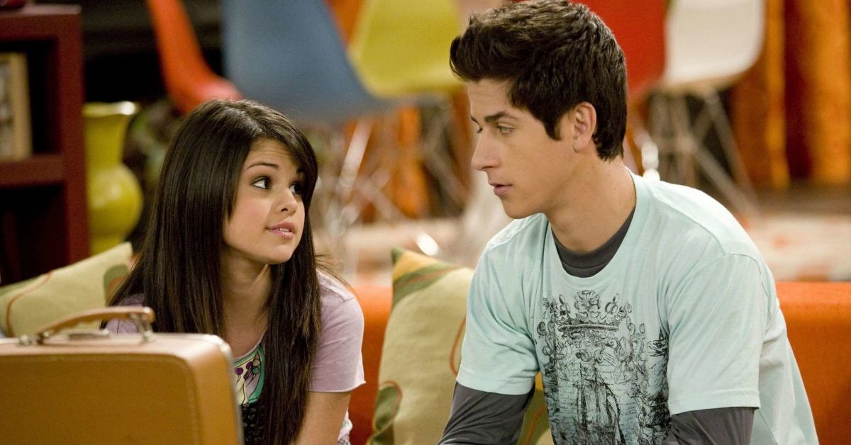 Como Selena Gomez realmente se sentiu sobre seu tempo durante os Feiticeiros de Waverly Place?