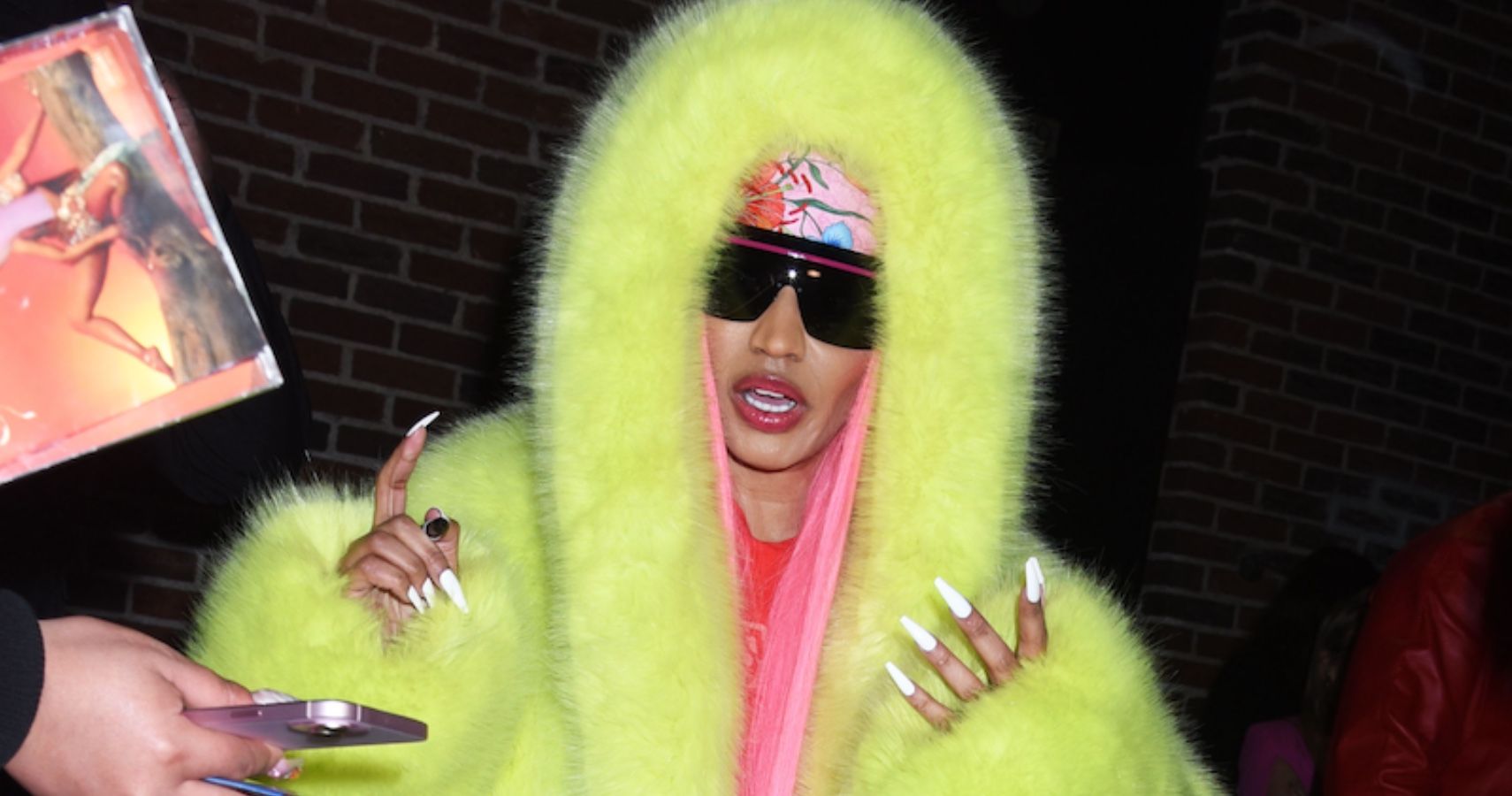 Nicki Minaj: Looks Chamativos e Nova Turnê Movimentam a Cena Musical